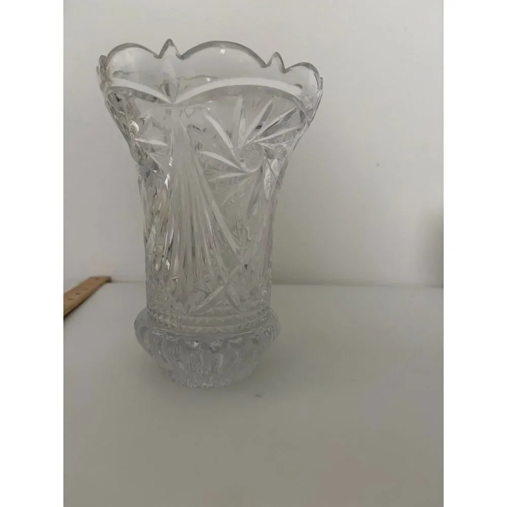 vtg 24% lead crystal pinwheel pattern heavy cut vase